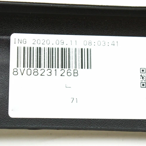 NUOVA PROTEZIONE BORDO ANTERIORE COFANO MOTORE AUDI A3 8V 8V0823126B ORIGINALE - Foto 11 di 13