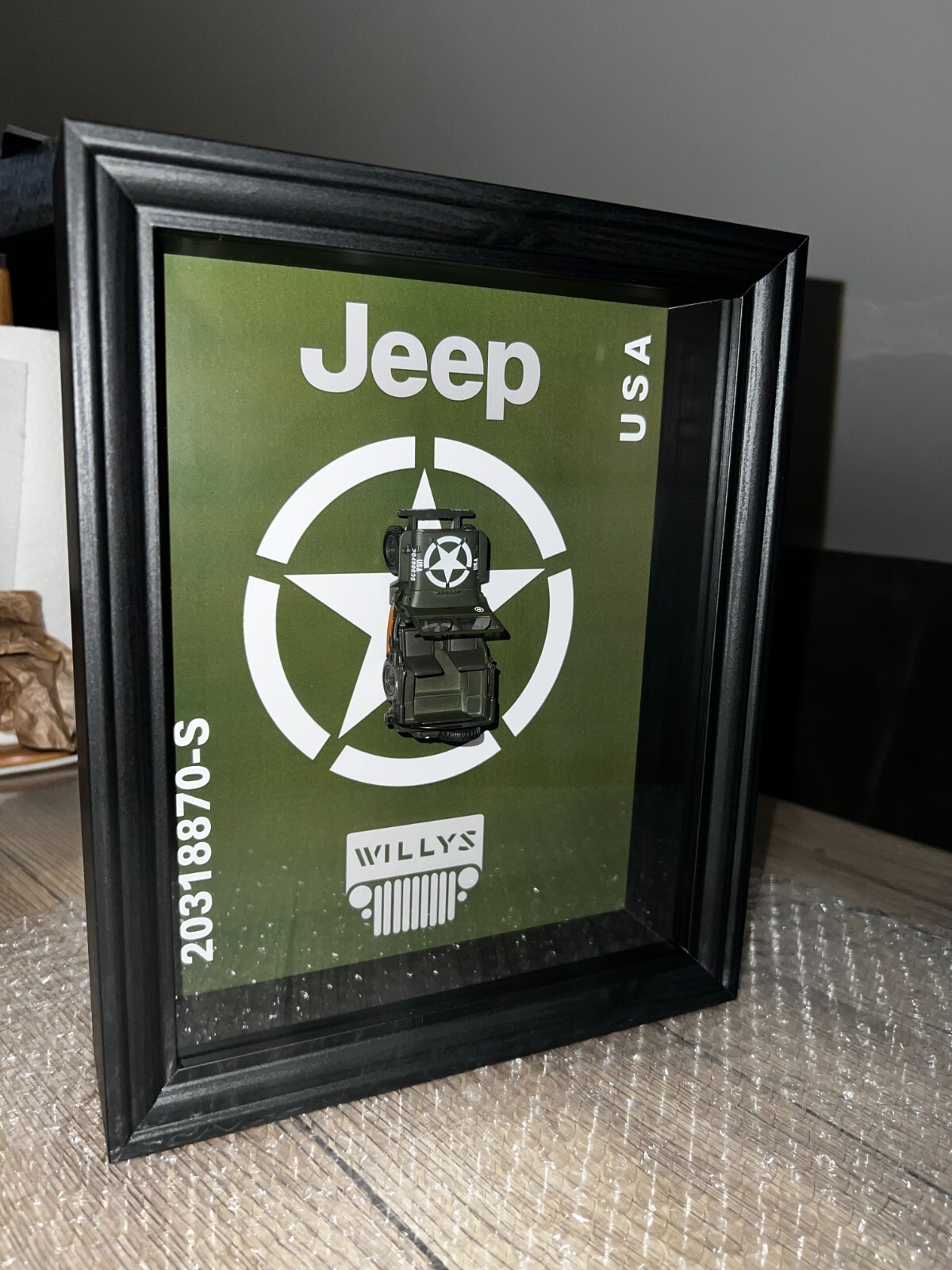 Décoration murale relief Jeep Willys USA 1/43 cadre bois de collection
