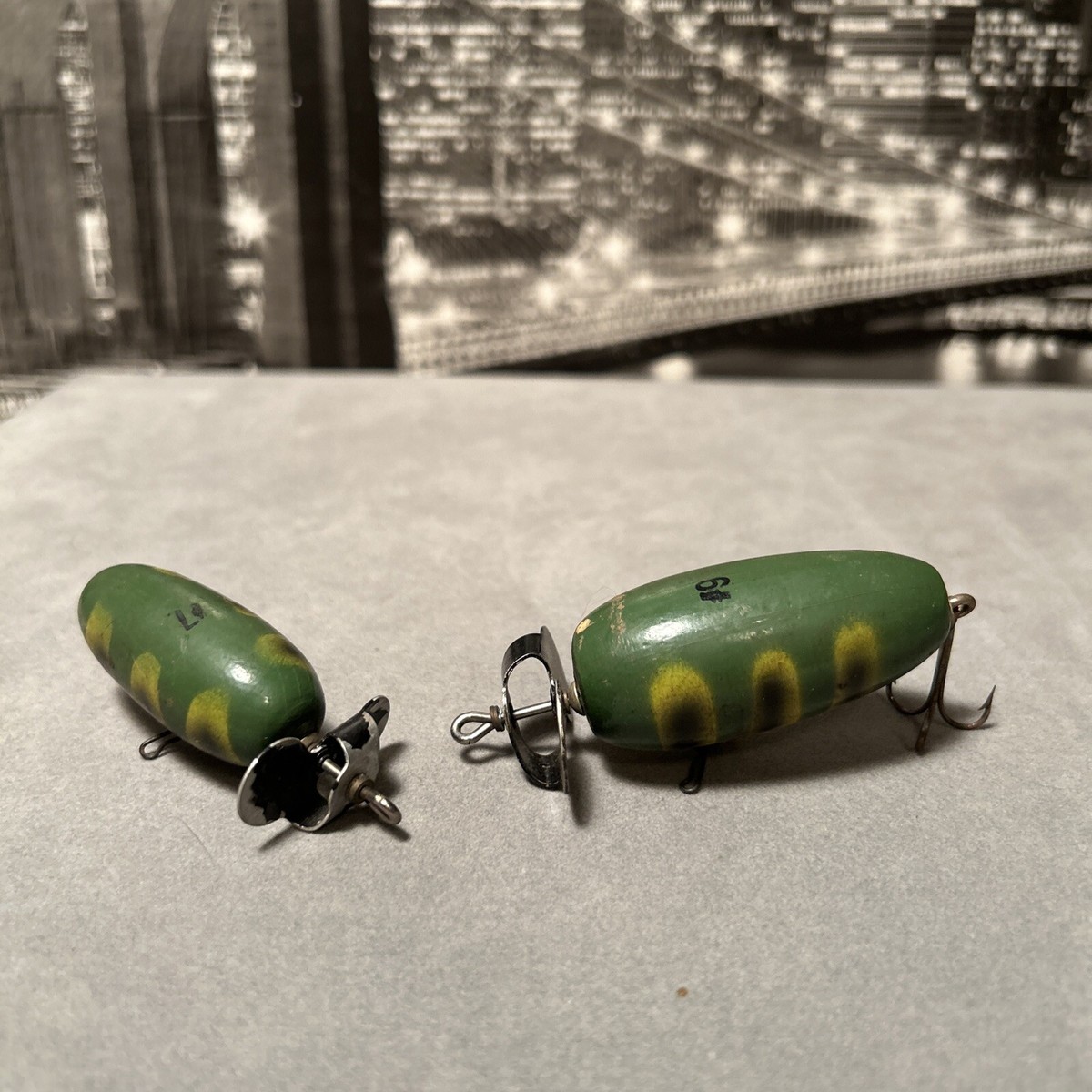 dt6 fishing lure SURE SET HOOKS • RAPALA DT-6 DIVES TO 6 FEET • DTSS6- CW CRAWDAD The internal baritone rattle Eagle Claw Large Bronze Color & Size:White-11g 8cm 5 LB Spool
