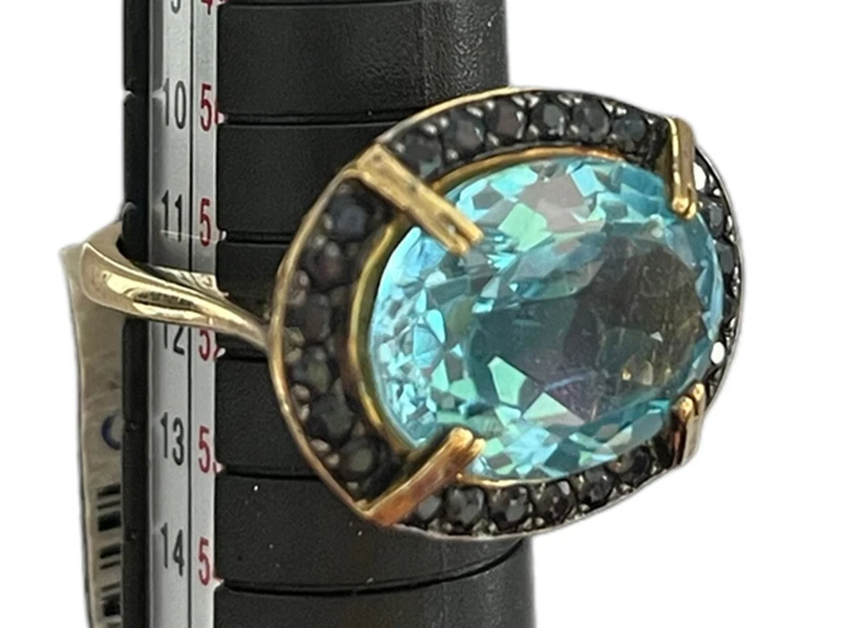 Anillo Rarezas Lleno de Oro Topacio Azul Suizo Ovalado Este Oeste Anillo Talla 6 Foto 3 de 4