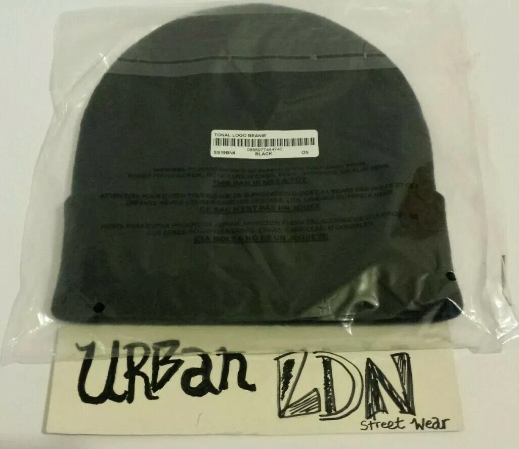 Bonnet logo ton suprême NOIR SS19