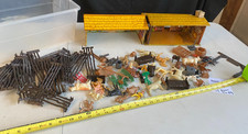 vintage Marx Western Ranch set w/ tin litho buildings fence figures lot
