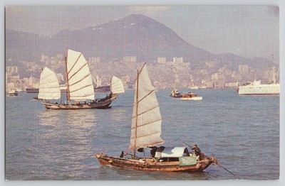 Postcard - Hong Kong - Harbor full of Ships
