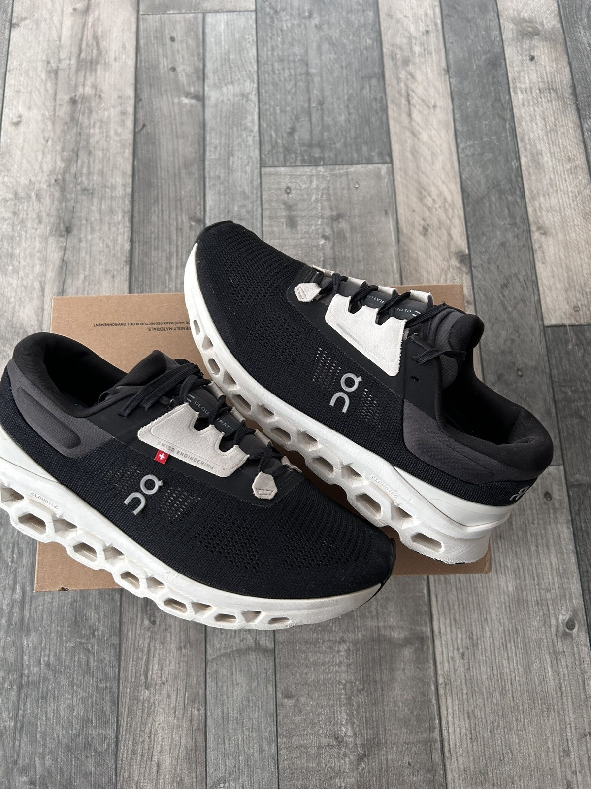 ON Running CloudStratus Road Running Trainers Black White Size UK 7 RRP £170 image 7