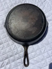 Vintage Early Lodge Cast Iron #8 Raised Number Skillet Pan Arc Logo Made In USA