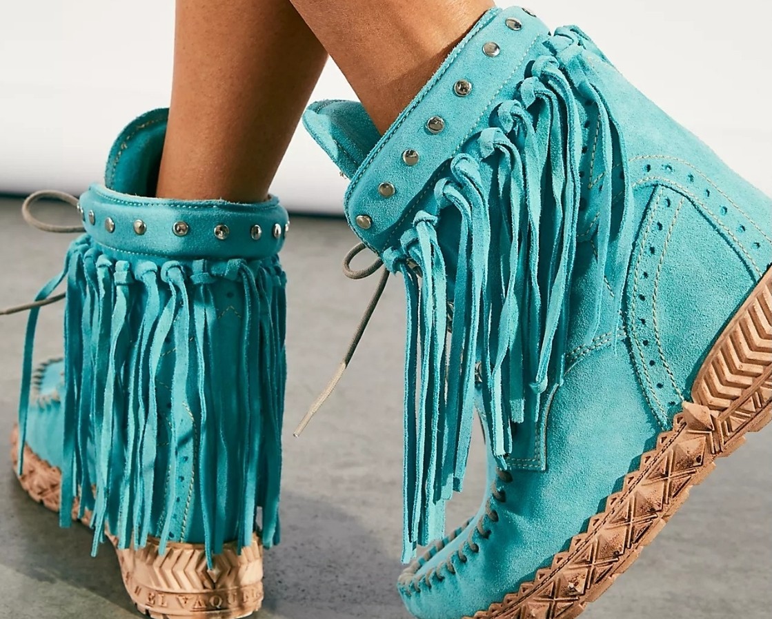 El Vaquero made in Italy turquoise Fringe Suede  Women’s Booties size 7