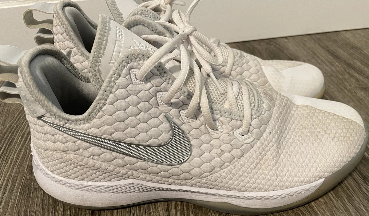 Las mejores ofertas en Nike LeBron Witness 3 White Chrome | eBay