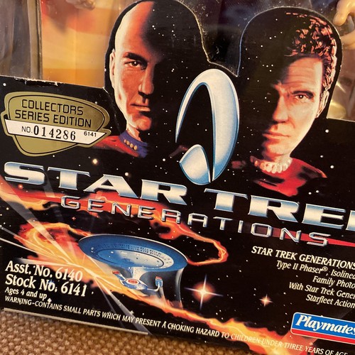 Star Trek Collector Series Captain Jean-Luc Picard New 9" Figure Playmates 1994 - Picture 6 of 9