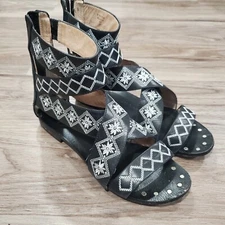 House of Harlow Sandals Szie 7 37 Steffie Black Ankle Strap Embroidered