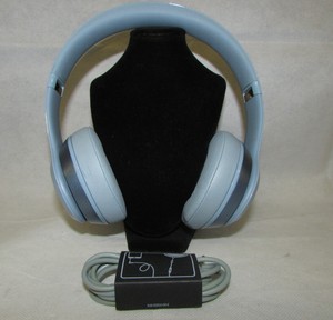 beats solo 2 baby blue