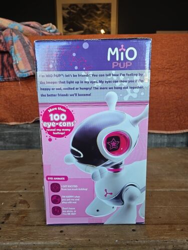 RARE TIGER ELECTRONICS White/Gray HASBRO INTERACTIVE ROBOT DOG MIO PUP & Bone - Picture 4 of 7