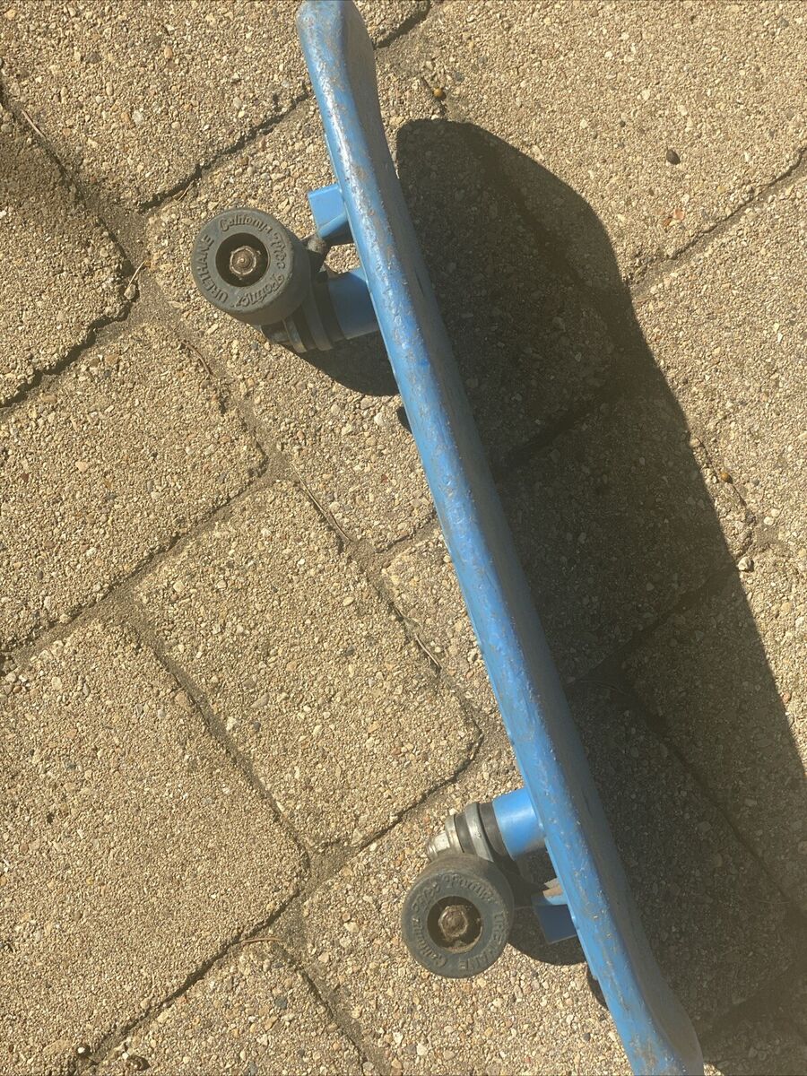Vintage Skateboard CALIFORNIA FREE FORMER Blue ALS Vintage Skateboard CALIFORNIA FREE FORMER Blue ALS