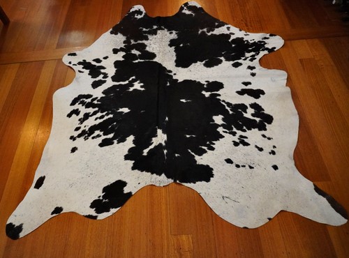 A Premium Black and White Speckle Park Salt & Pepper COWHIDE RUG - Picture 7 of 7