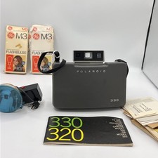 Vintage Polaroid Automatic 330 Land Camera And Shell Case And M3 Flashbulbs