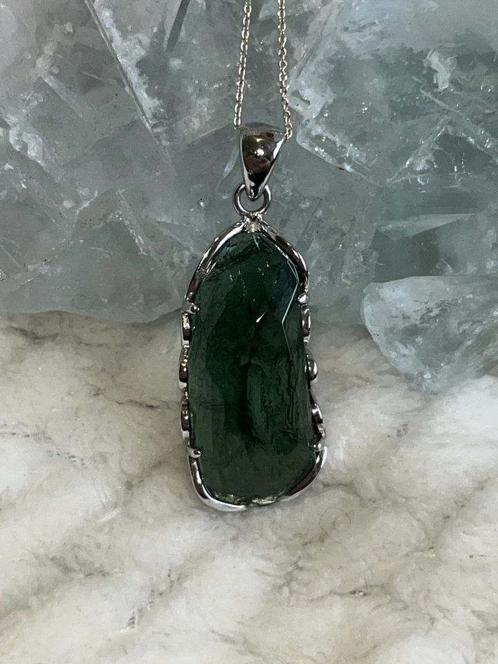 Pingente de moldavita tcheca raro com certificação de qualidade AA+, prata esterlina 925 - Imagem 3 de 4
