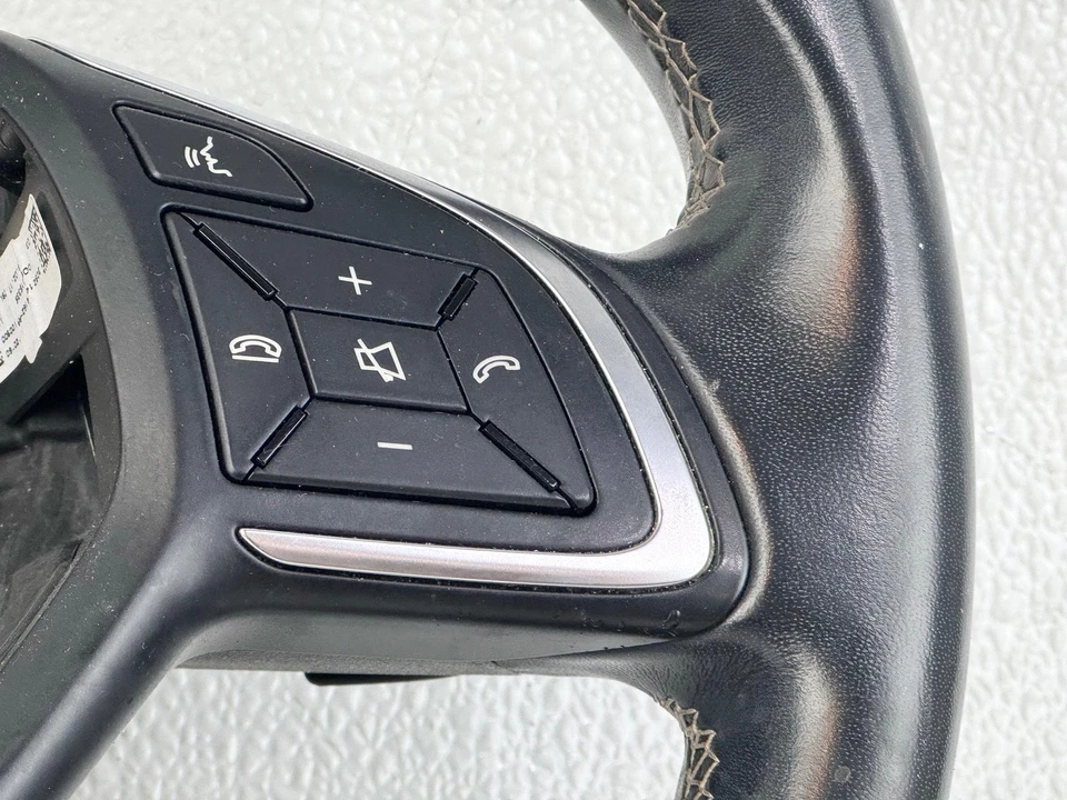 Volante de couro 17-19 INFINITI QX30 com pás de interruptor de controle OEM - Imagem 3 de 4