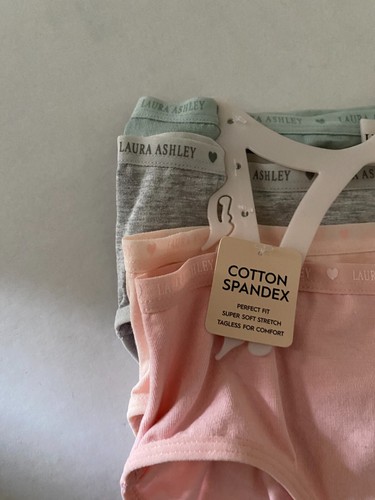 LAURA ASHLEY GIRLS 4-Pack Cotton Spandex Brief Panties Size Large 10 - 12 NWT - Picture 3 of 4