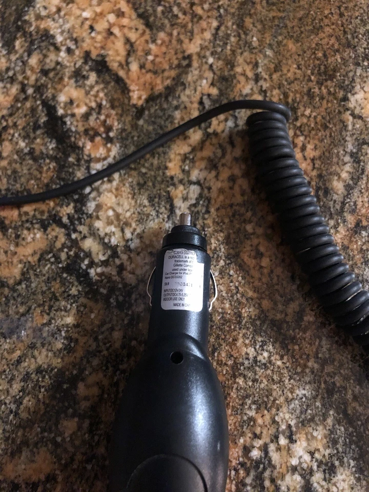 Cargador de coche Duracell Dcss5352 Apple iPad/iPhone/iPod 30 pines, negro Foto 2 de 4