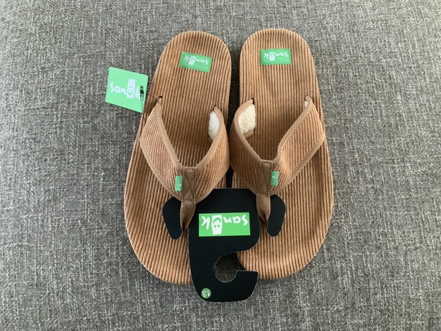 sanuk astroturf sandals