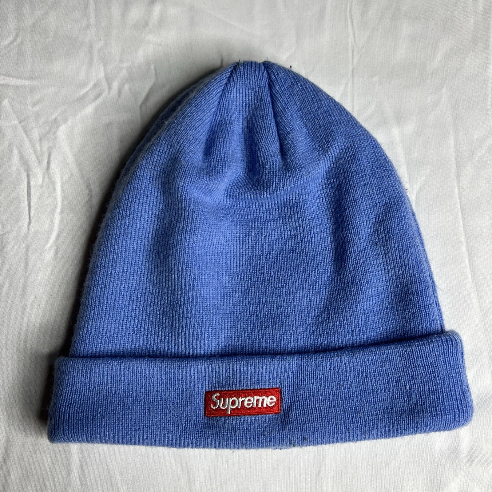Chapeau tricoté bleu Supreme avec logo 2017