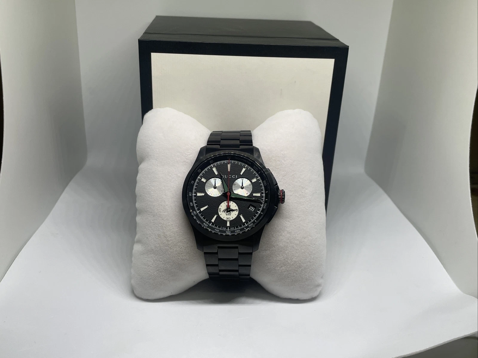 Montre pour homme GUCCI G timeless chronographe XL cadran noir YA126268 Bee