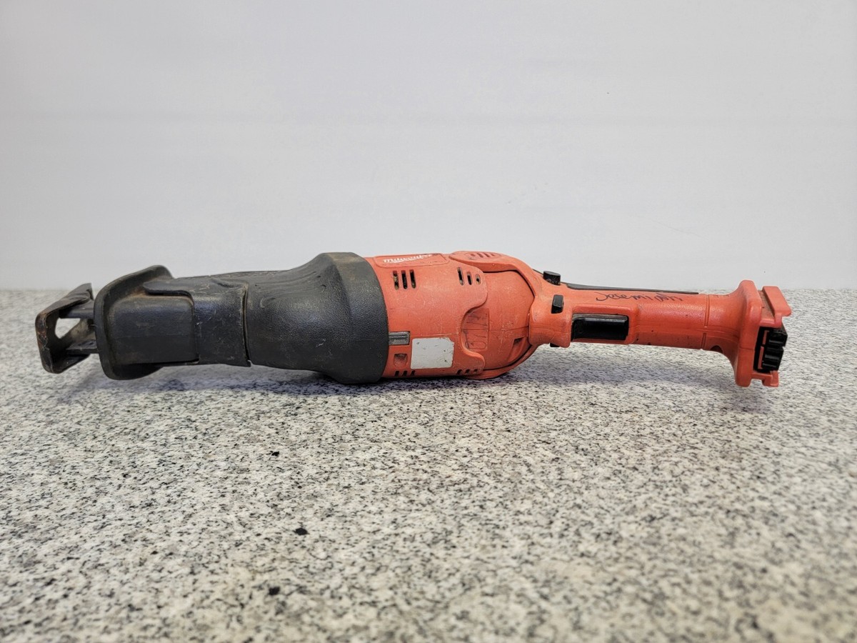 Milwaukee Tools, The Hatchet, 6514-20 Reciprocating Saw Sawzall