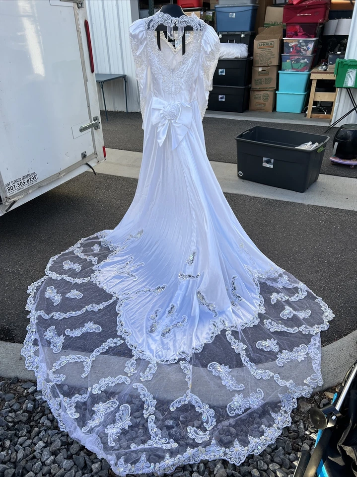 wedding dress size 2 used - Image 4 of 4