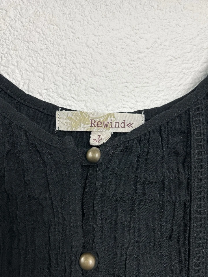 Blusa campesina de manga corta con botones negra talla L Rewind para mujer Foto 3 de 4