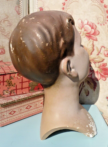 ANCIENNE TÊTE de MANNEQUIN ENFANT en plâtre polychrome des années 20 - Foto 14 di 19
