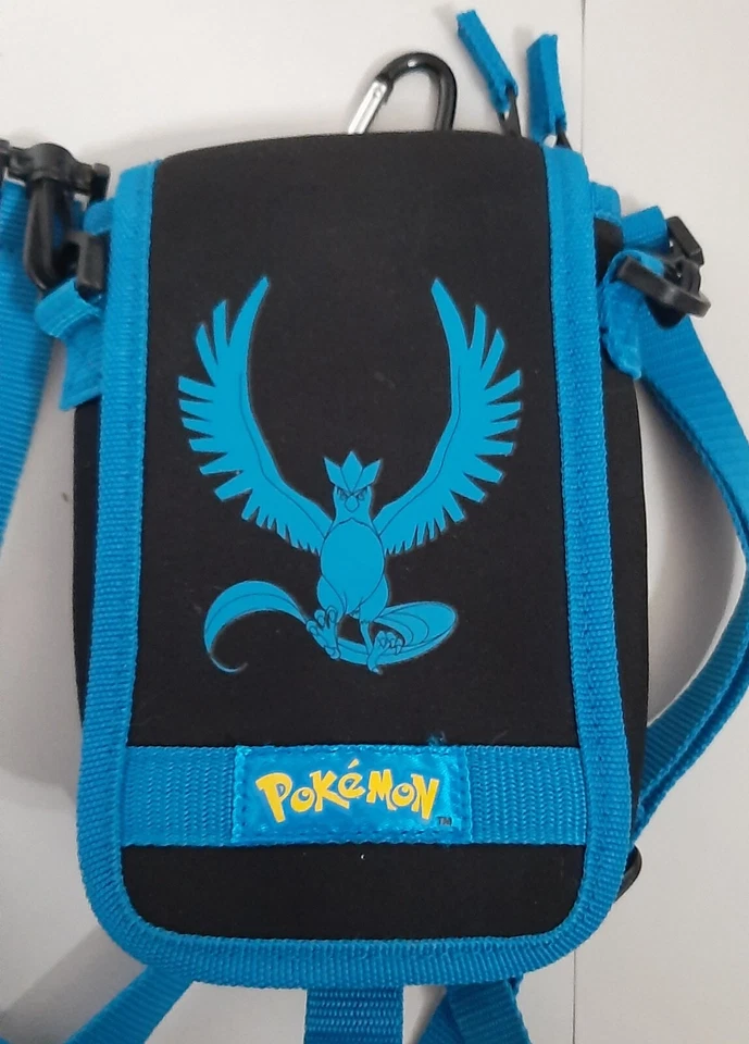 Estuches de viaje Hori Legendary Pokemon - ¡Lote Moltres, Articuno y Zapdos (3DS)! Foto 4 de 4