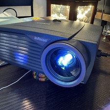 InFocus LP425Z Digital Video Projector Portable Carrying Case Working