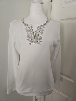 Rafaella Long Sleeve White V Neck Embroidered Accent Top Sz.(Med)