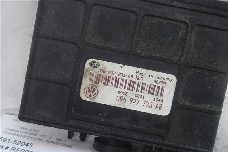 Used Transmission Control Module fits: 1995 Volkswagen Golf Transmission under r Foto 3 de 4