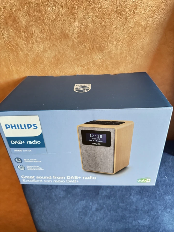 Philips TAR5005/10 – DAB+/FM Radiowecker – Holzoptik – sehr guter Zustand - Bild 4 von 4