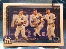 2025 Topps Series 1 #184 New York Yankees 💣Bronx Bombers II💣