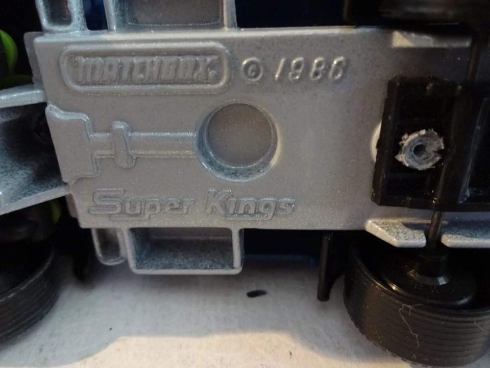 BFI MATCHBOX SUPERKING K-133 REAR LOAD GARBAGE TRUCK WITH BOX PLUS FREE SHIPPING - Image 2 of 4