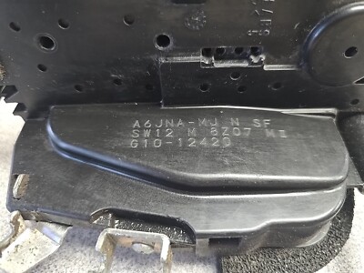 2011-2017 Infiniti QX56 QX80 Left Driver Front Door Lock Latch