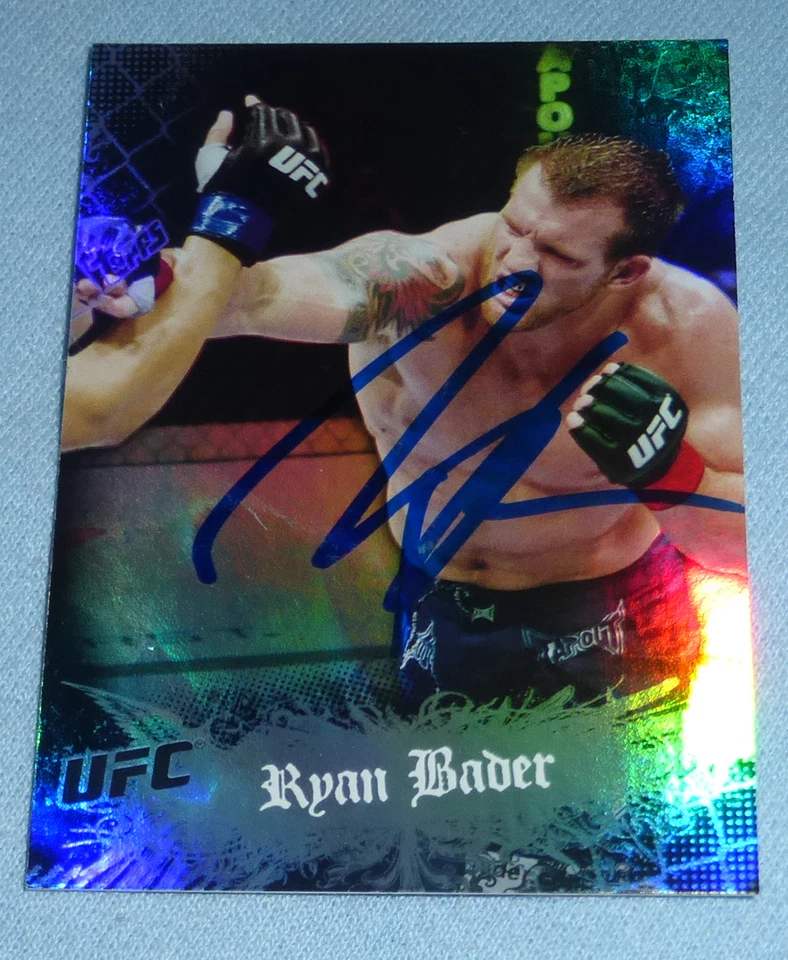 Ryan Bader Signed 2010 Topps UFC Main Event Card #74 PSA/DNA COA Autograph 174 - Image 2 of 4