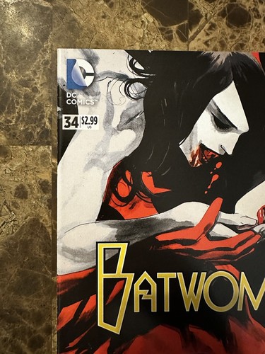 Batwoman #34 (DC Comics, 2014) Variant Cover - Picture 2 of 11