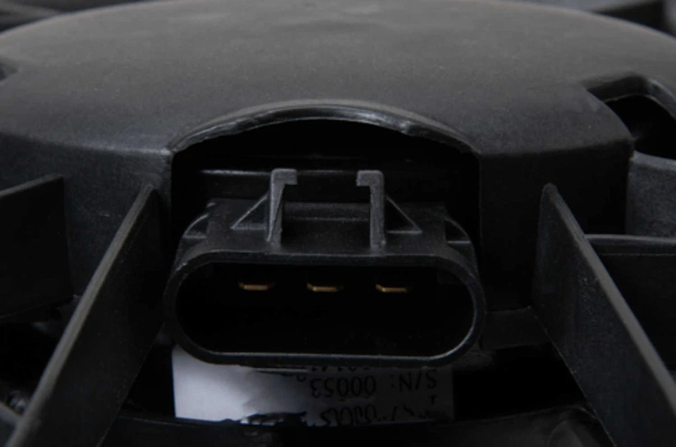 Dual Radiator and Condenser Fan fits 2001-2004 Dodge Stratus  FOUR SEASONS - Image 4 of 4