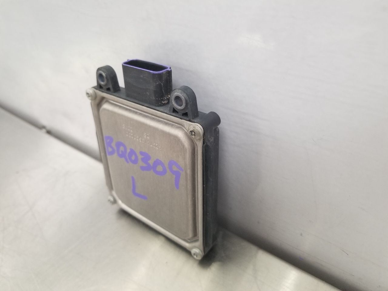 Maserati Levante Rear Left Blind spot sensor P/N 670106466