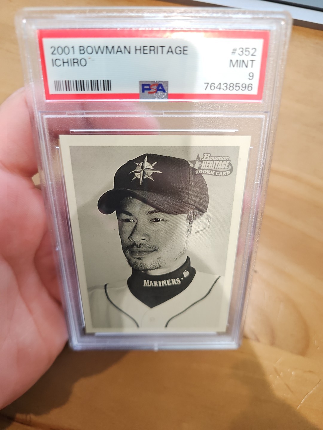 2001 BOWMAN HERITAGE #352 ICHIRO SP ROOKIE RC PSA 9