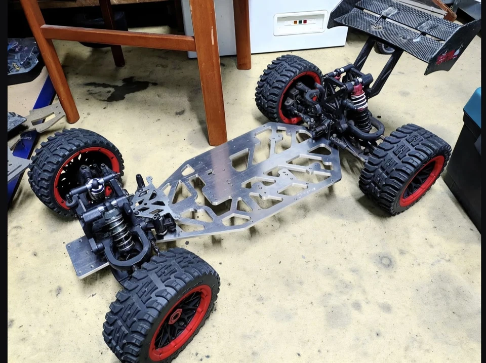 Reely Carbon Fighter 3 Alu Tuning Bodenplatte offen Verstärkt - Bild 2 von 4