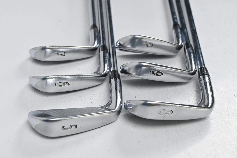 Titleist 712 AP2 Irons / 5-PW / Stiff Flex Dynamic Gold S300 Shafts - Image 4 of 4