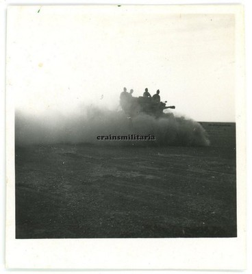Genuine Photo Advance Italy Tank Tank in Dust in Africa 1941