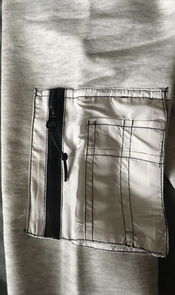 Men's Nike Fleece Set with Hoodie and Jogger Pants - Image 4 of 4