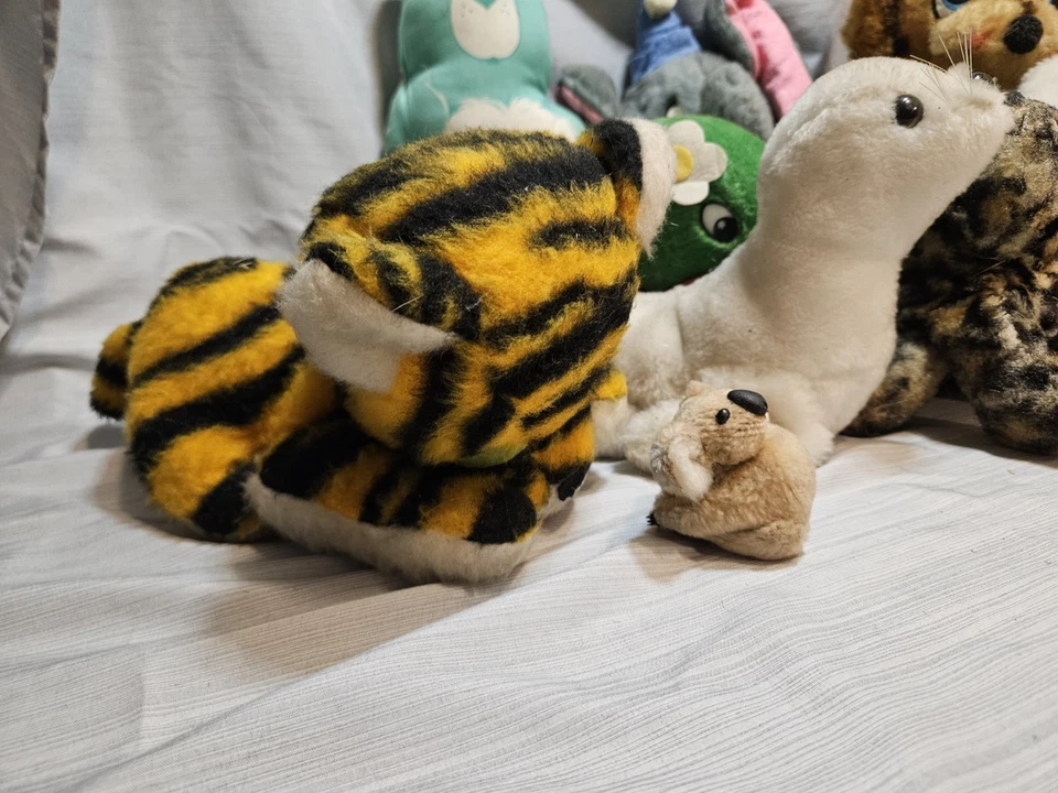 Vintage Stuffed Animals Plushies Stuffies Lot Of 9 - Image 2 of 4