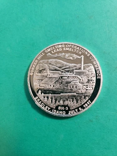 Beautiful 1982 Bunker Hill Lead Smelter Ornate 1 Oz Silver Round