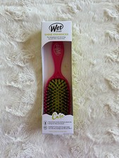 NIB The Wet Brush Shine Enhancer - Pink