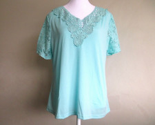 Solid Color V Neck T-Shirt Contrast Lace Details Sz XL NWOT
